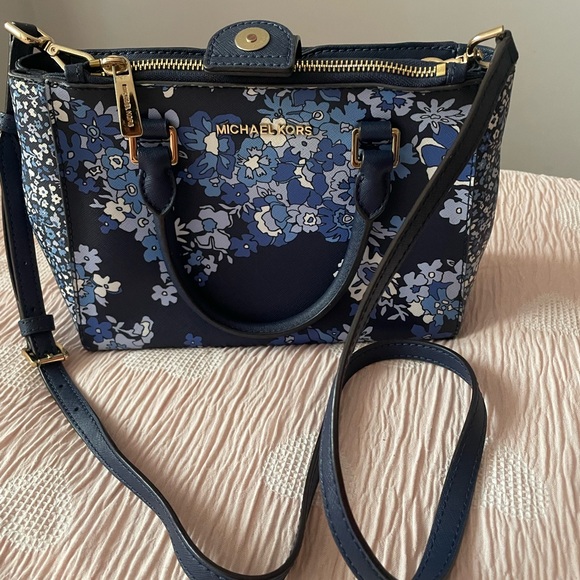 Michael kors bag - Picture 2 of 2